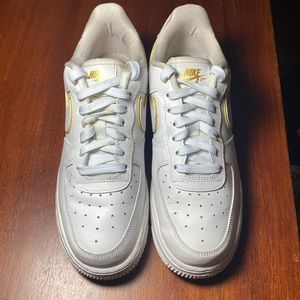 Nike Air Force 1 Low Icon Clash White Metallic Gold